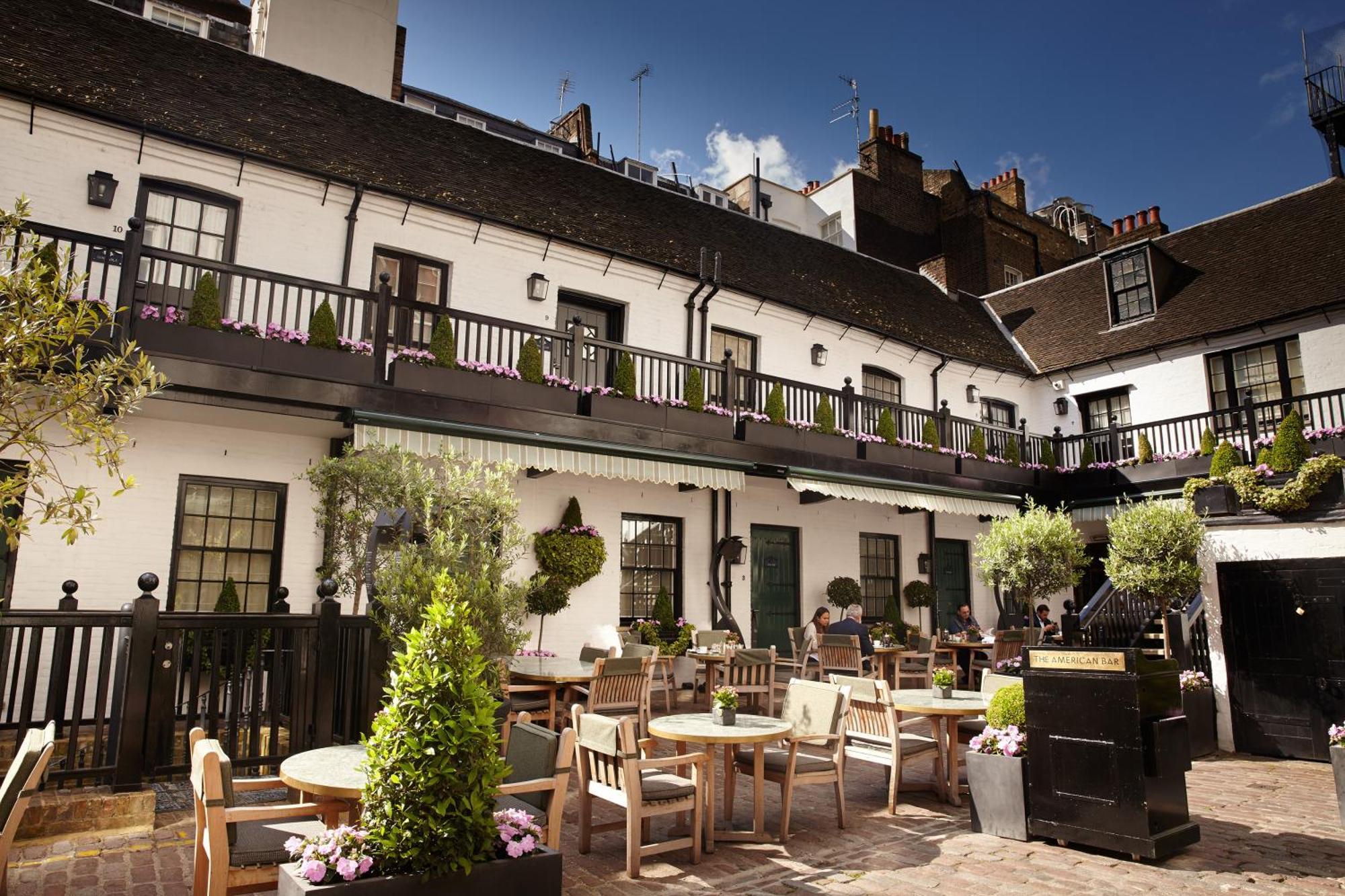 The Stafford London Ξενοδοχείο Εξωτερικό φωτογραφία The courtyard at the Swan