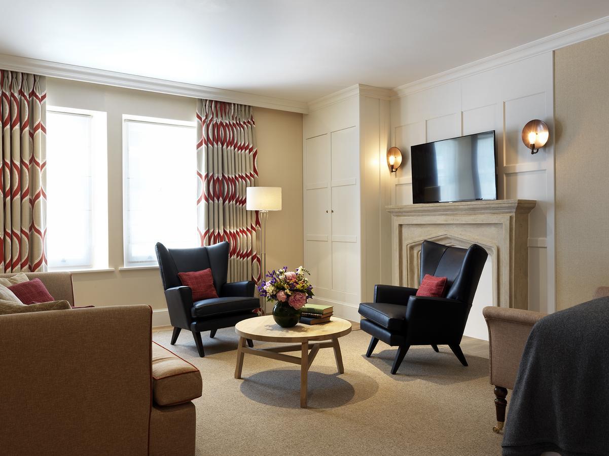 The Stafford London Ξενοδοχείο Εξωτερικό φωτογραφία A suite at the Hotel de Crillon