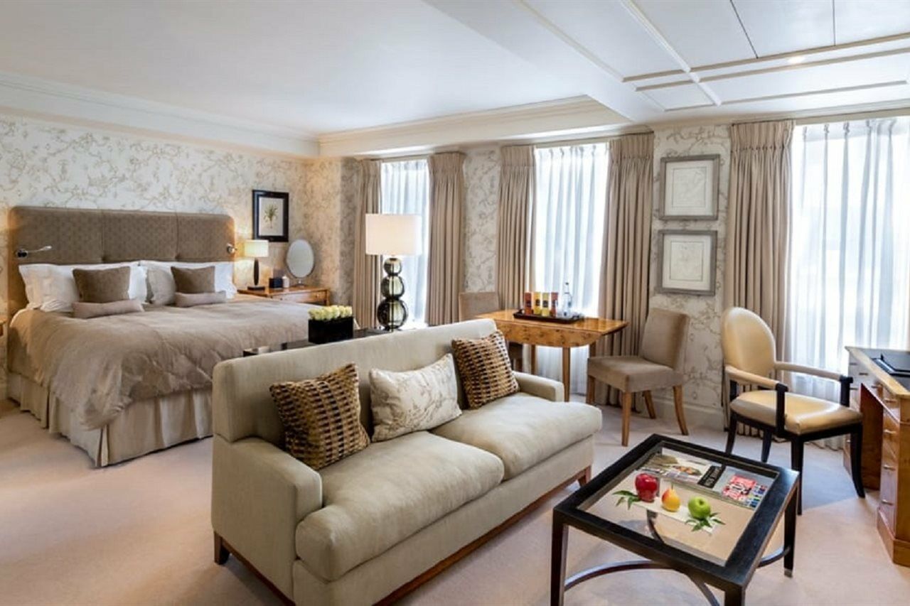 The Stafford London Ξενοδοχείο Εξωτερικό φωτογραφία A suite at the Mandarin Oriental London