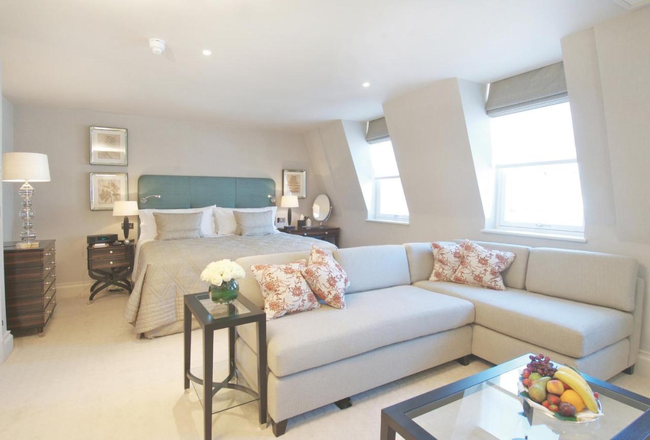 The Stafford London Ξενοδοχείο Δωμάτιο φωτογραφία A suite at the hotel